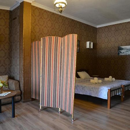 Natia'S Apartment On Dadiani St. Tbilisi Exterior foto