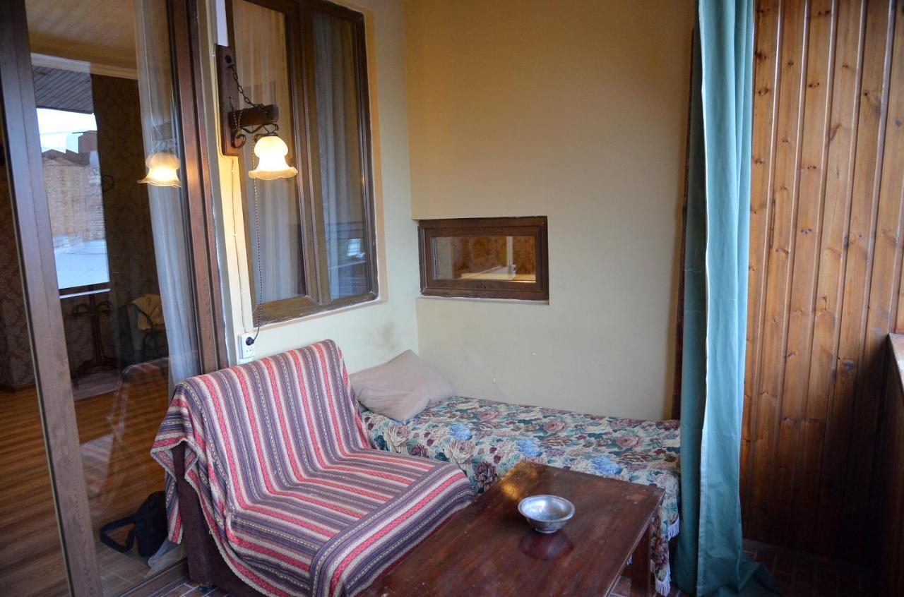 Natia'S Apartment On Dadiani St. Tbilisi Exterior foto