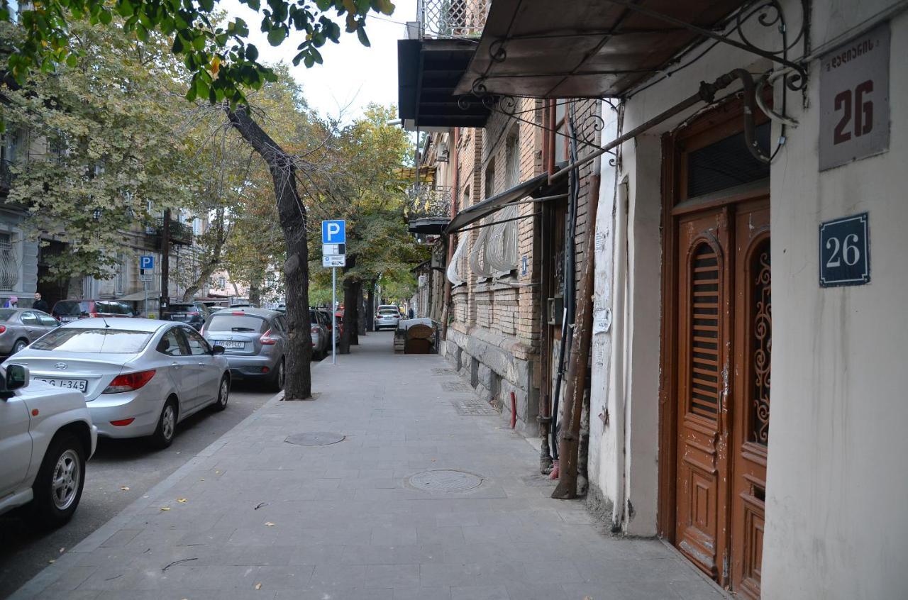 Natia'S Apartment On Dadiani St. Tbilisi Exterior foto